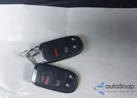 2018 Jeep Renegade Latitude 4X4 from USA, damaged, VIN ZACCJBBB1JPH10699